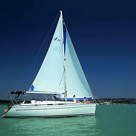 Aquilo Panorama فندق 3*